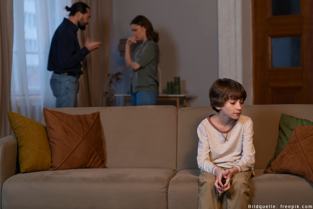 Dysfunktionale Elternliebe Kind erträgt Streit der Eltern und erfährt keine Liebe